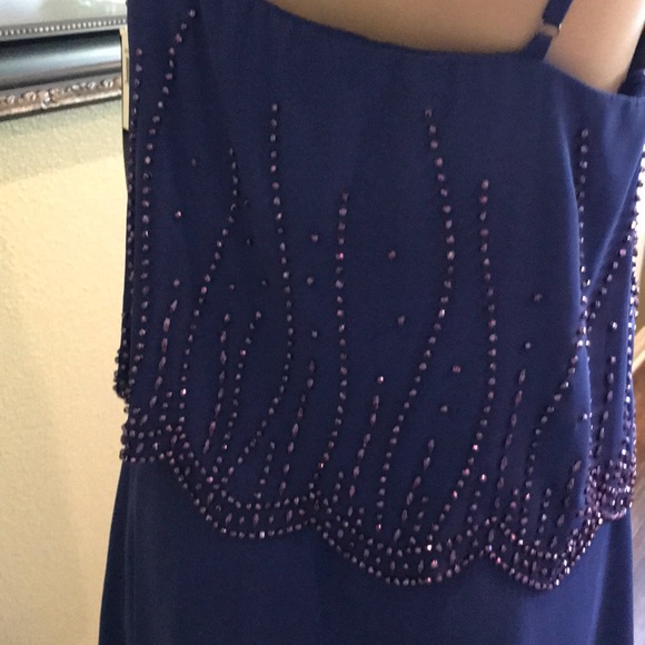 Dress - Picture 6 of 6